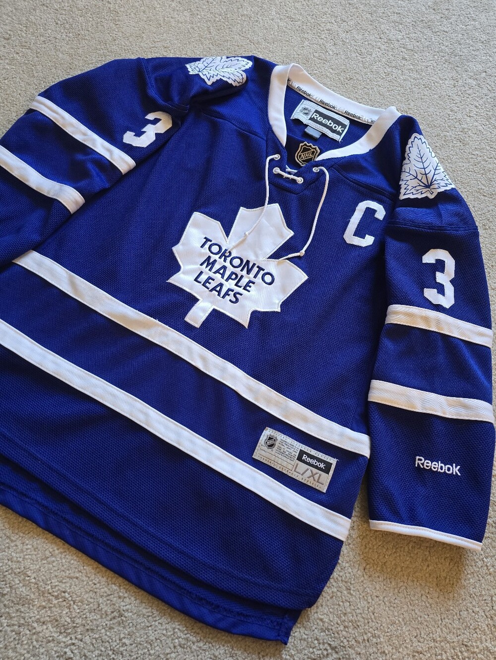Reebok Toronto Maple Leafs Dion Phaneuf #3 NHL Jersey Youth L/XL Adult S/M
